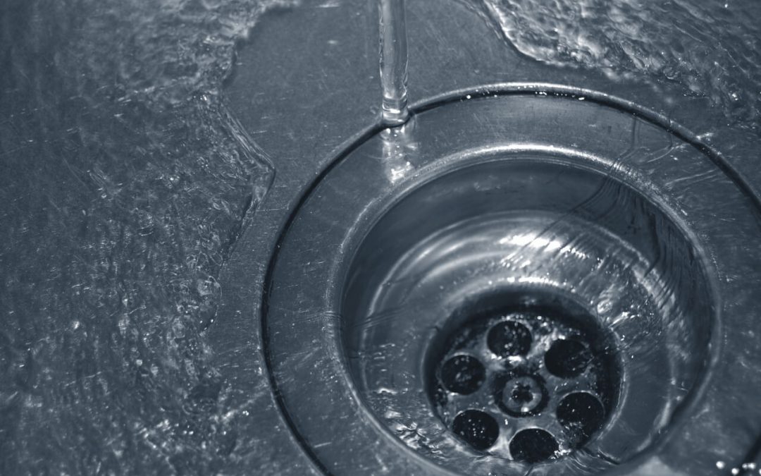 5 Ways to Unclog a Drain Without a Plumber